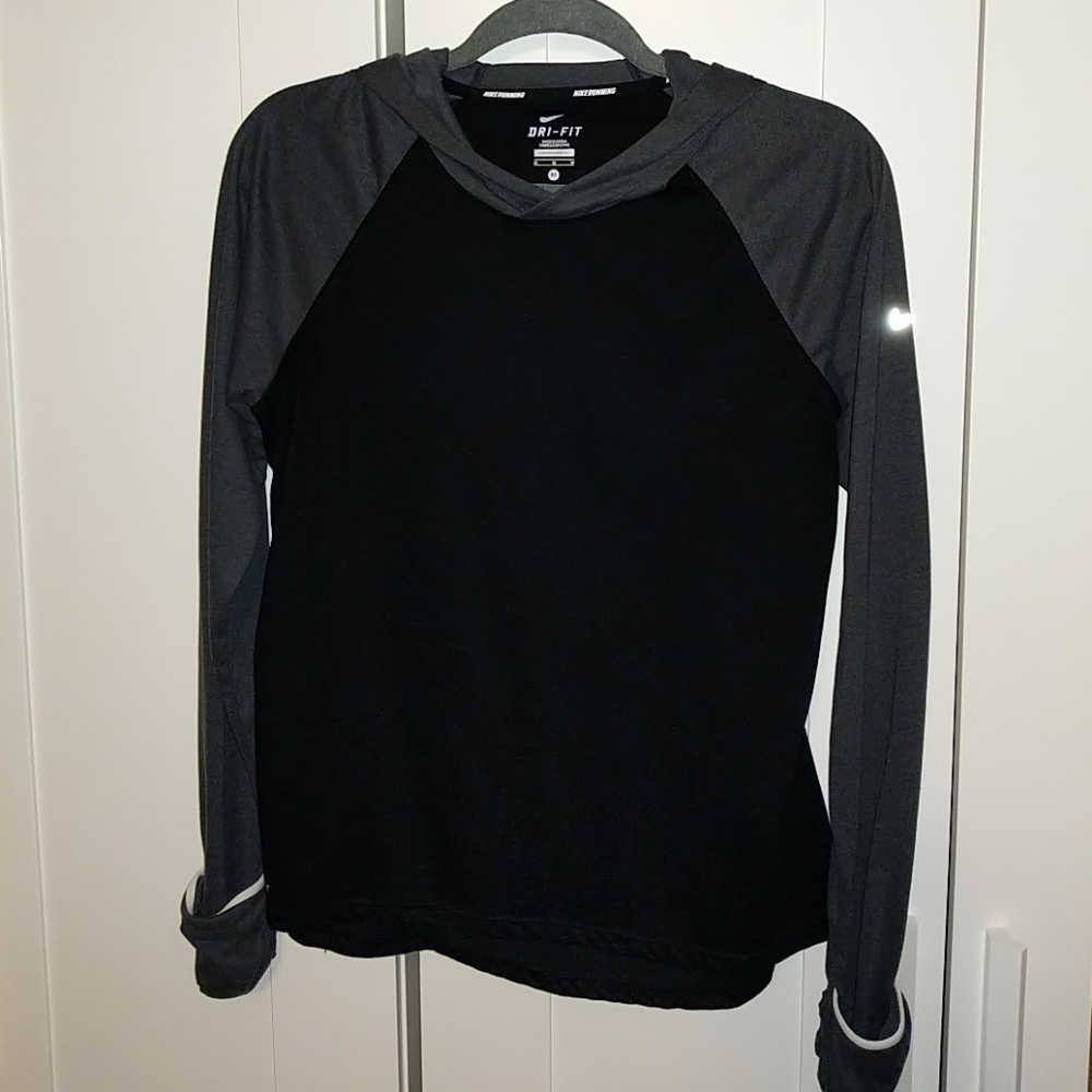 Nike dri fit running hooded top - Picture 6 of 8